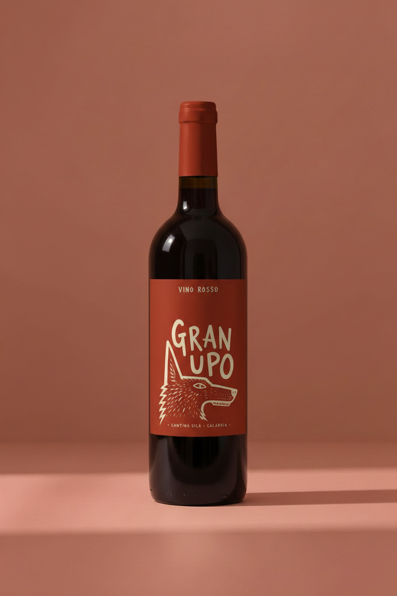 A mockup of a bottle of Gran Lupo for the demo store Sila.